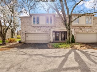4594 Sandringham Dr, Columbus, OH 43220