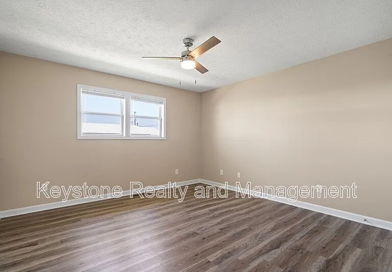 290 Thompsonville Ln #303 — Photo 13