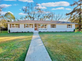 200 Dallas St, Crystal Springs, MS 39059