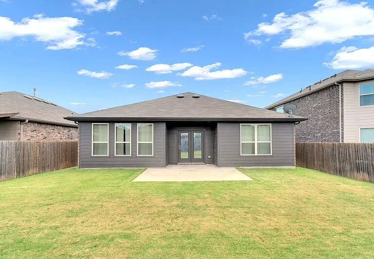 3140 Blacksmith Ln — Photo 25