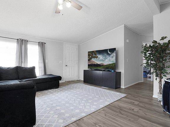5th image of 1100 Thornwood Dr Lot 906
