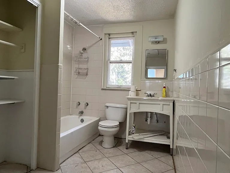 114 Bridge St #B — Photo 12