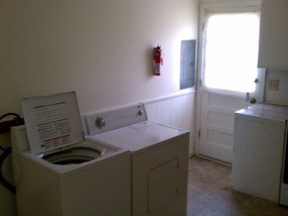 5th image of 121 Tandy Dr APT C