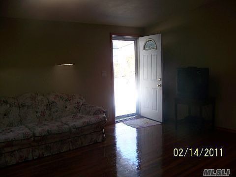 3rd image of 113 Maplecrest Dr