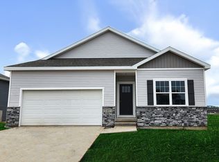 804 Fireside Dr NW, Bondurant, IA 50035
