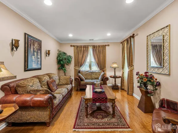 34 Amber Dr, Old Bridge, NJ 08857