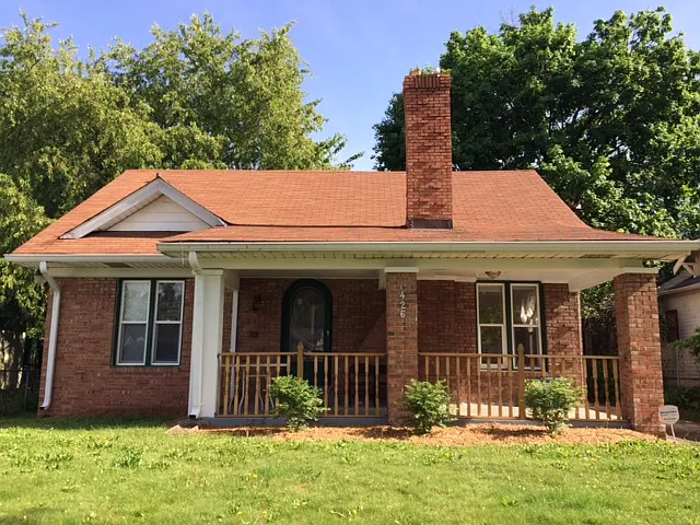 4 bed, 1600 sqft, $2,700 — Photo 4
