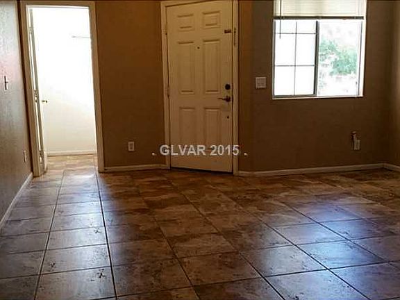 2nd image of 7722 Hampton Cove Ln