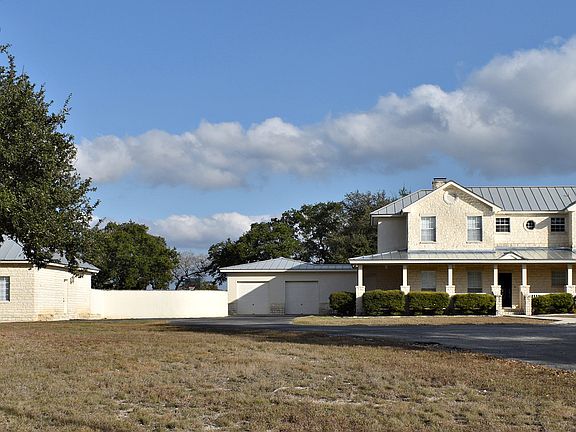 2nd image of 32010 OAK RIDGE PARKWAY