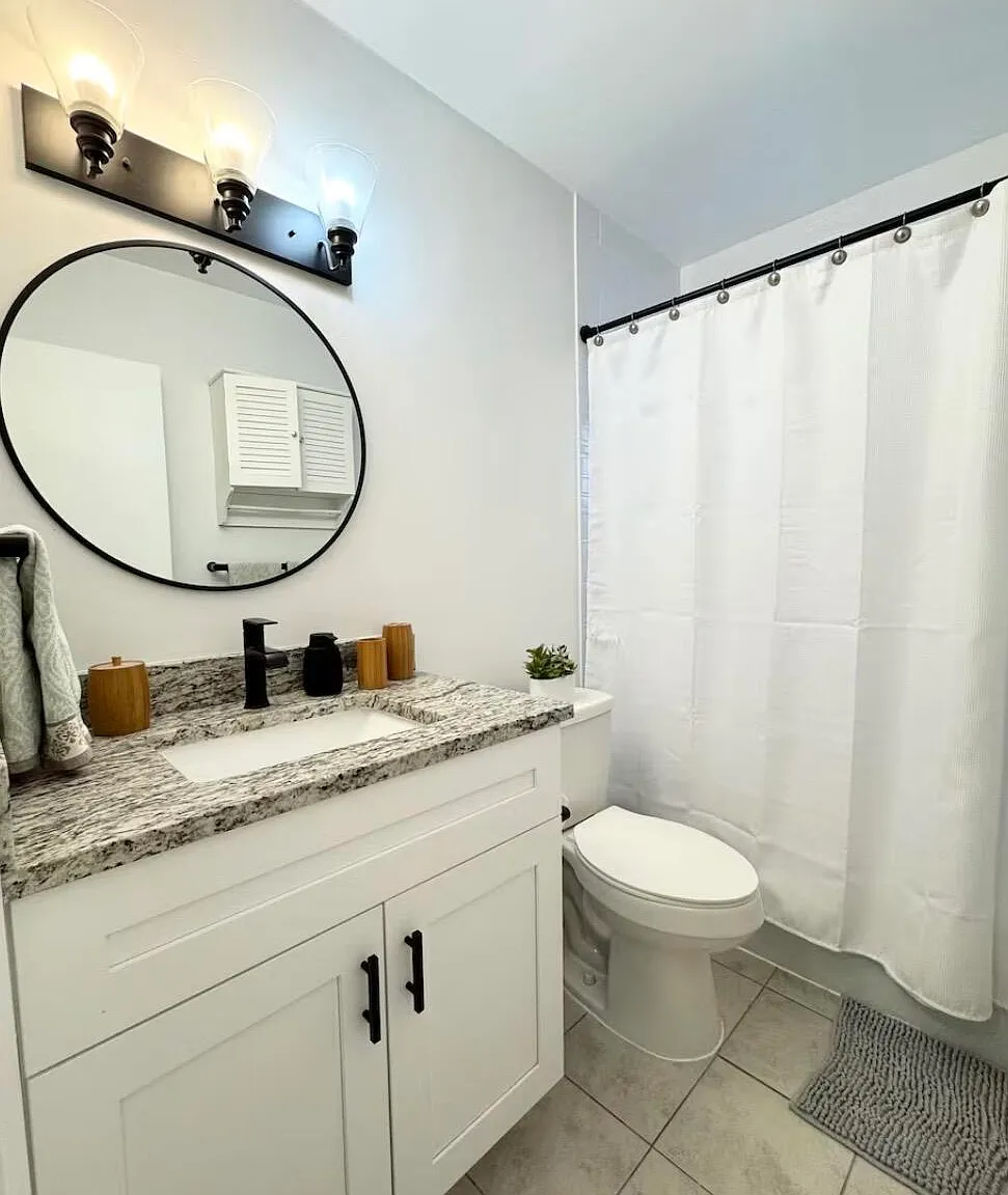 412 NE Eller St — Photo 3