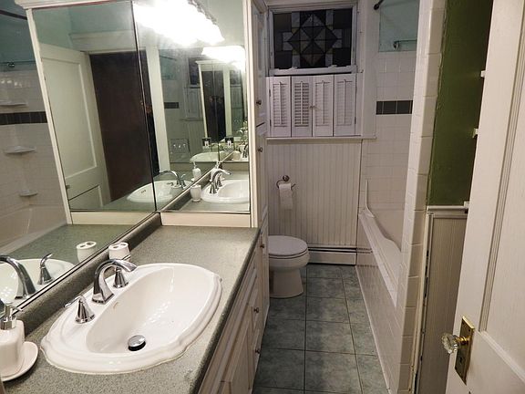 5th image of 600 Admiral St #2