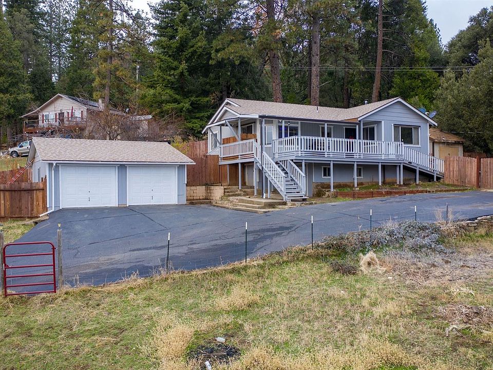 1st image of 16525 McKenzie Dr