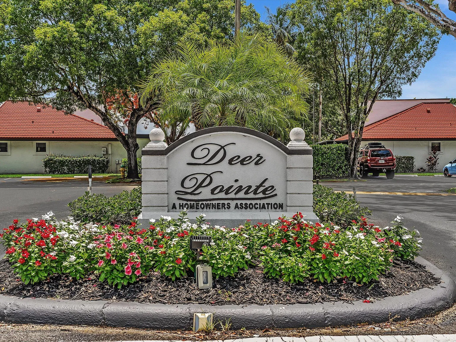 2 bed, 2.0 bath, 976 sqft, $2,275 — Photo 1