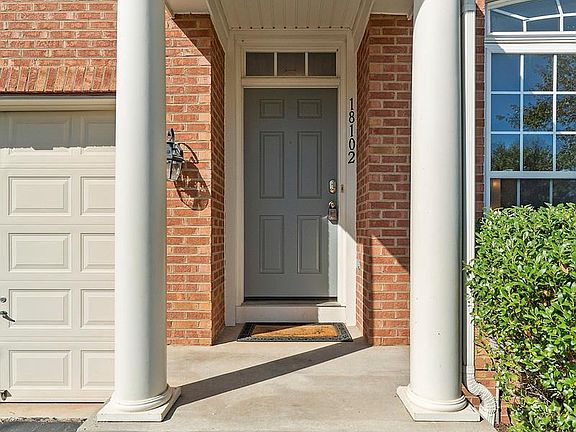 3rd image of 18102 Scenic Creek Ln