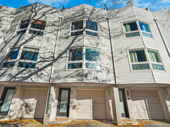 47 Ontario St #C, Ottawa, ON K1K 1L1