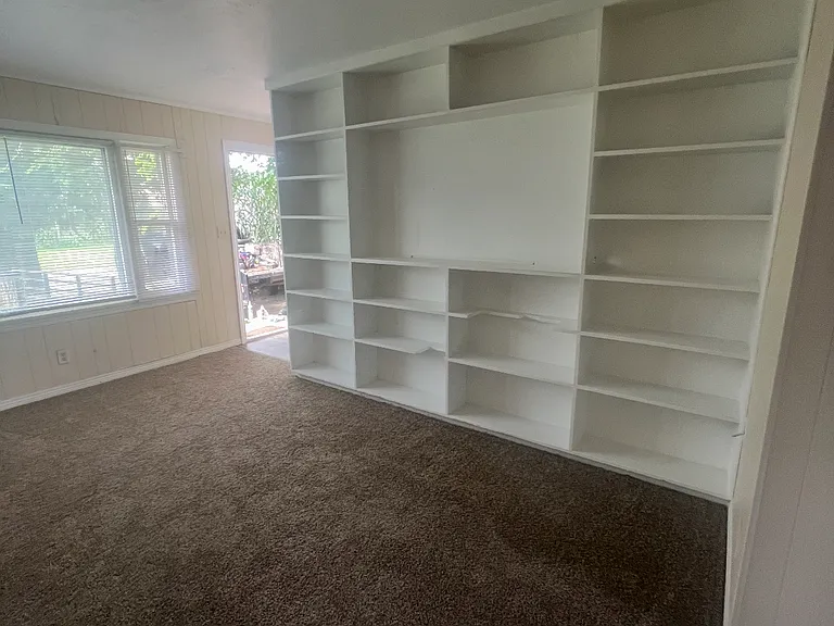 1714 E Cedar Ave — Photo 6
