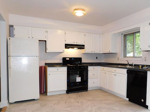 5th image of 301 Lakeview Blvd