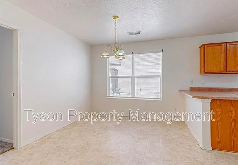 1817 Sierra Norte Loop NE — Photo 9