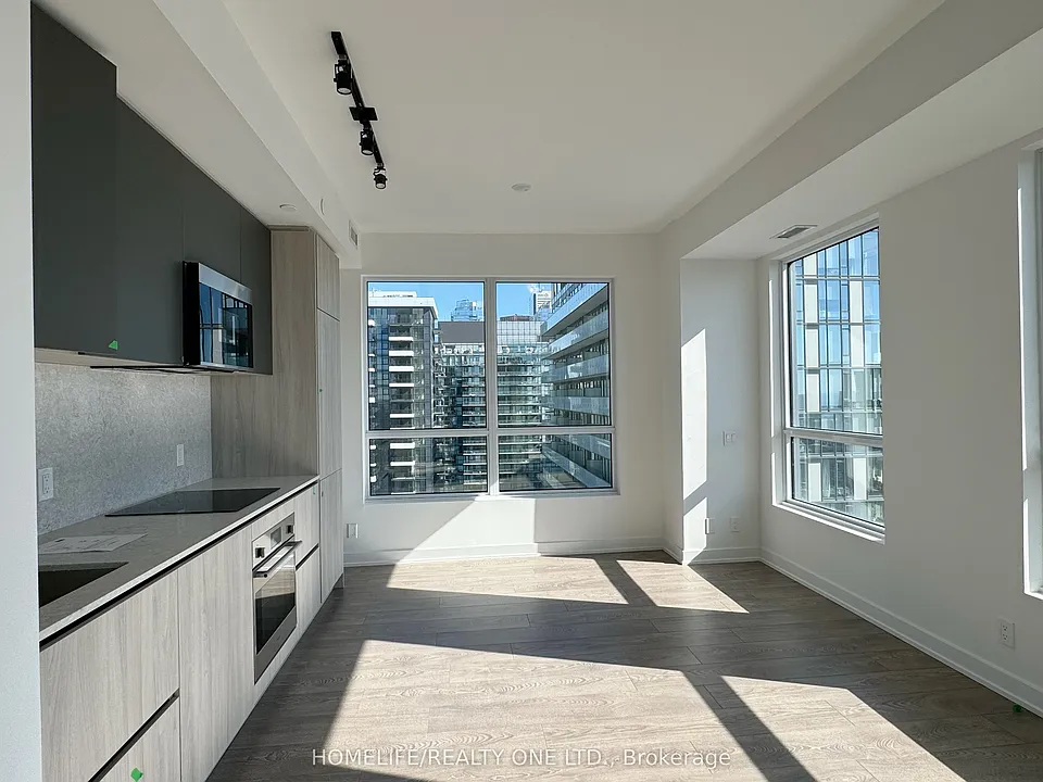 108 Peter St #4106