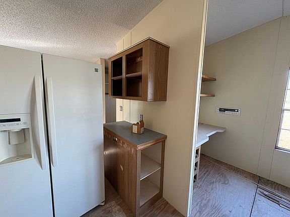4th image of 1128 S Gay Ave #146
