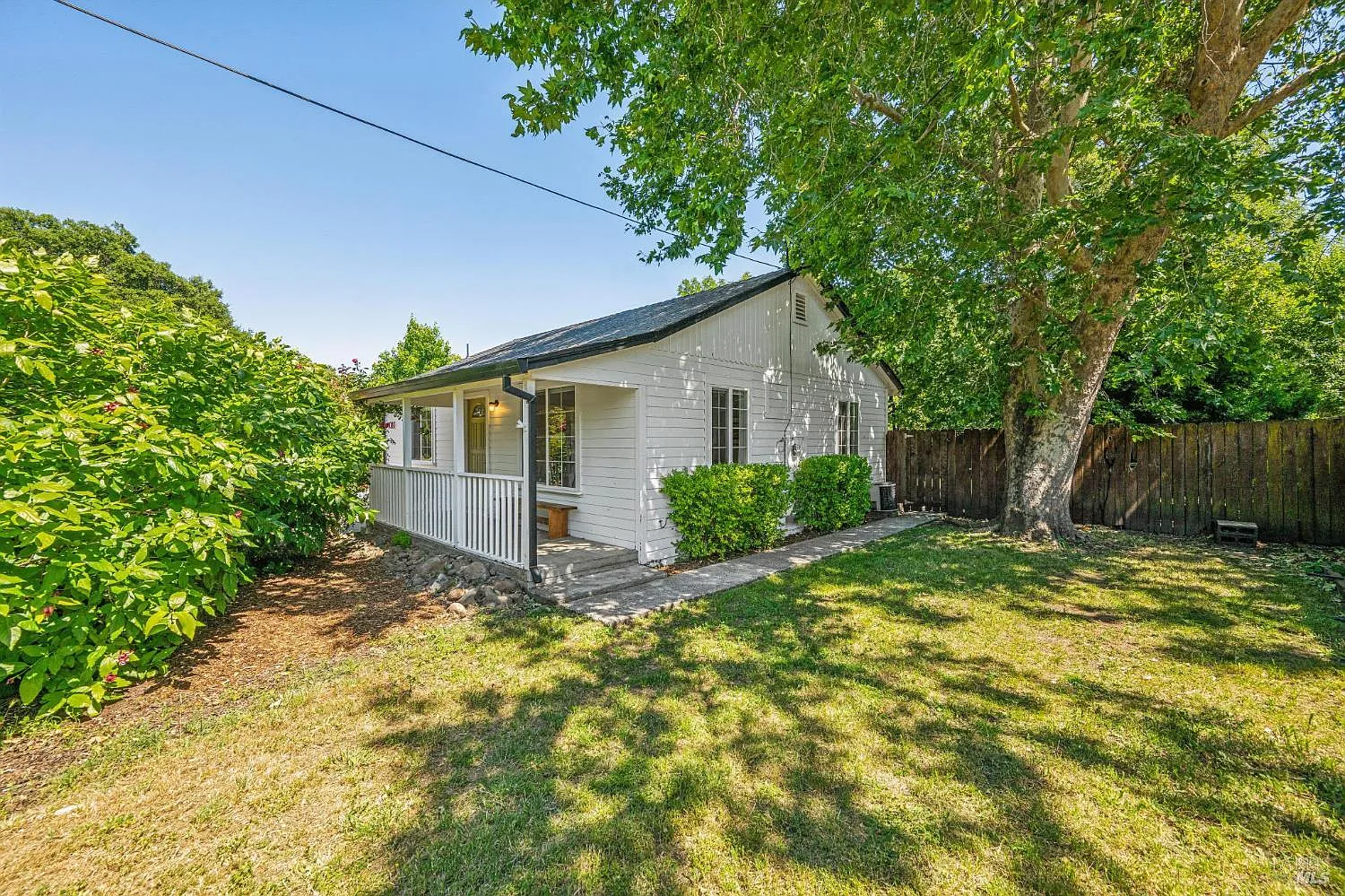 1080 Solano Avenue - Photo 11