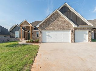 11621 SW 58th St, Mustang, OK 73064