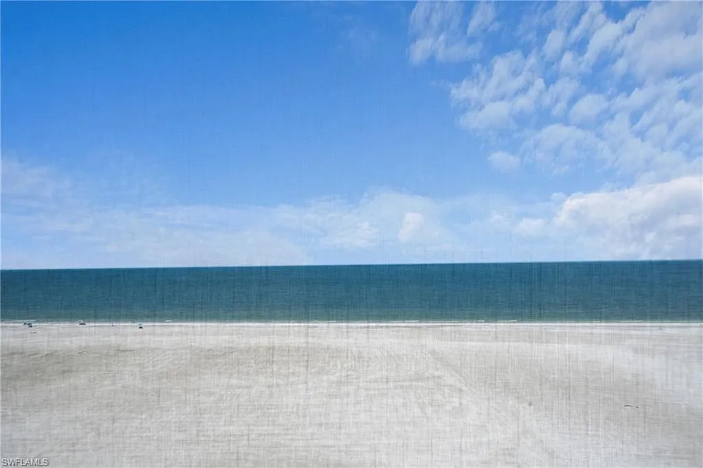 2 bed, 2.0 bath, 991 sqft, $10,000 — Photo 2