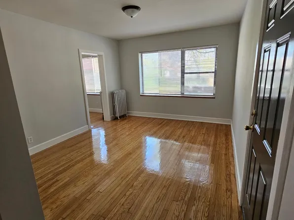 1421 W 78th St APT 3, Chicago, IL 60620