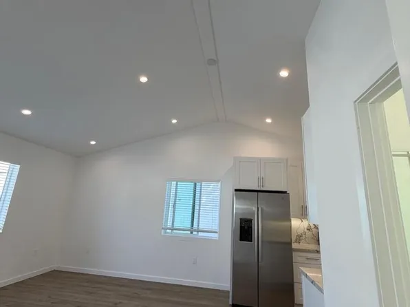 1298 N Dominion Ave, Pasadena, CA 91104