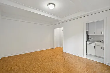 Rented by Cooper & Cooper Real Estate