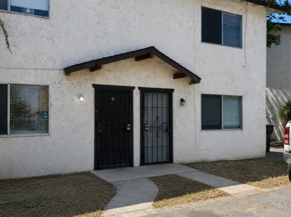 213 Hughes Ave APT C, Bakersfield, CA 93308