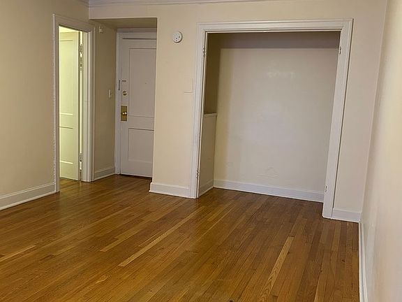 5th image of 1619 Belmont Ave APT 110