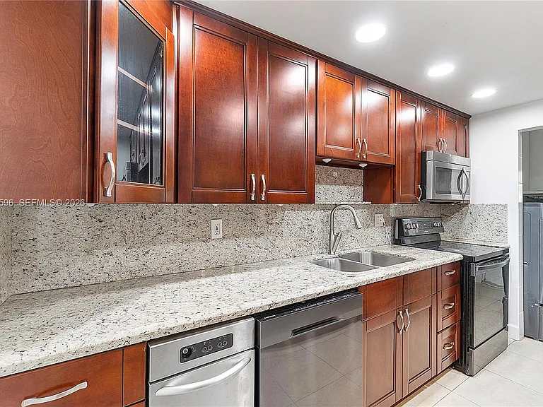 398 Fern Dr #10-6 — Photo 13