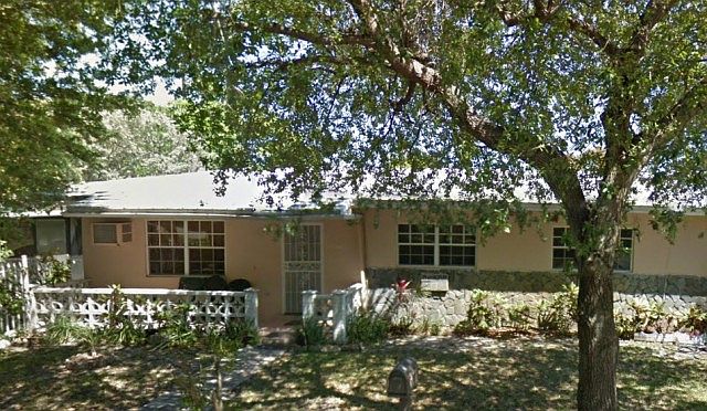 1st image of 11841 NE 12th Ct
