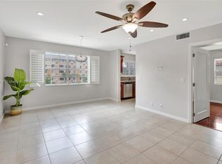8621 SW 5th St APT 208, Pembroke Pines, FL 33025