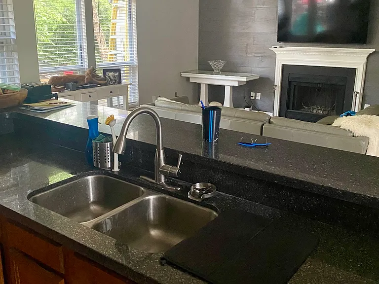 3831 Armitage Dr — Photo 4