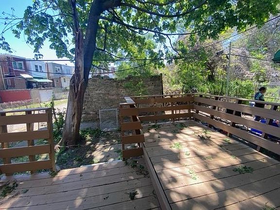 5th image of 4616 Pulaski Ave #1