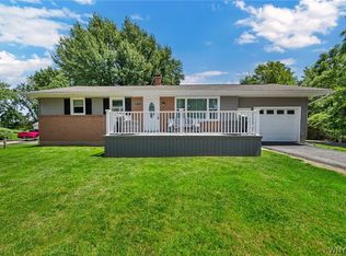 6715 Townline Rd, North Tonawanda, NY 14120