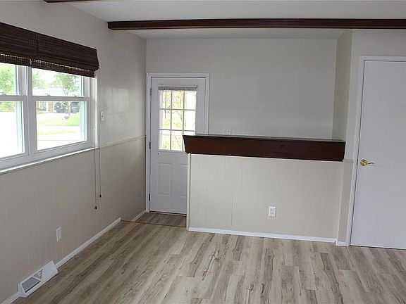 3rd image of 9616 Trinadad Ln