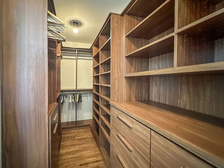345 Westbourne Dr — Photo 21