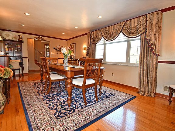 5th image of 1354 Prospect Rd