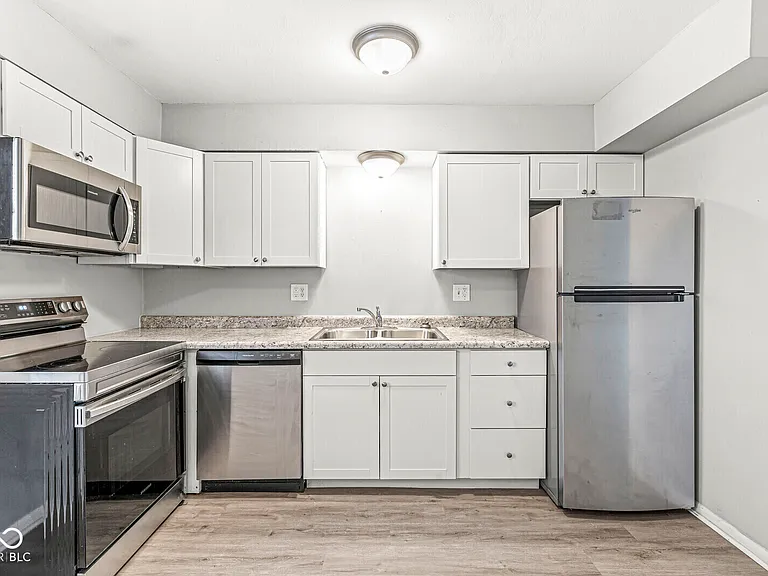 10301 Medallion Dr #262 — Photo 11