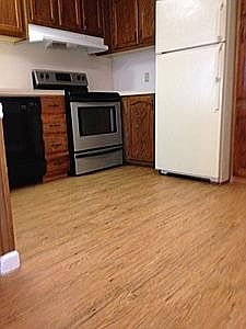3rd image of 277 Hummingbird Dr