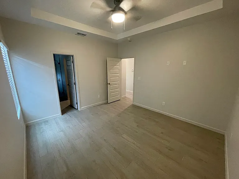 3417 Duke Ave #4 — Photo 7