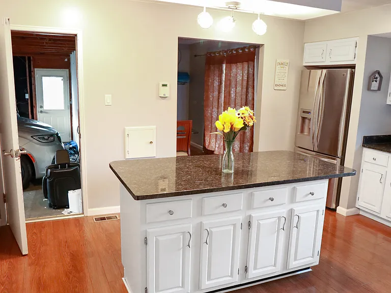 15472 Duxbury Way — Photo 6