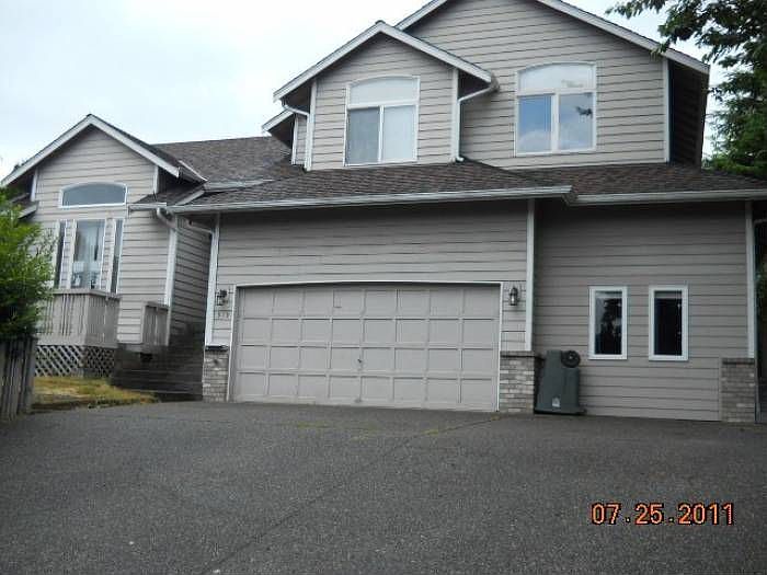 1st image of 919 Ash Ct