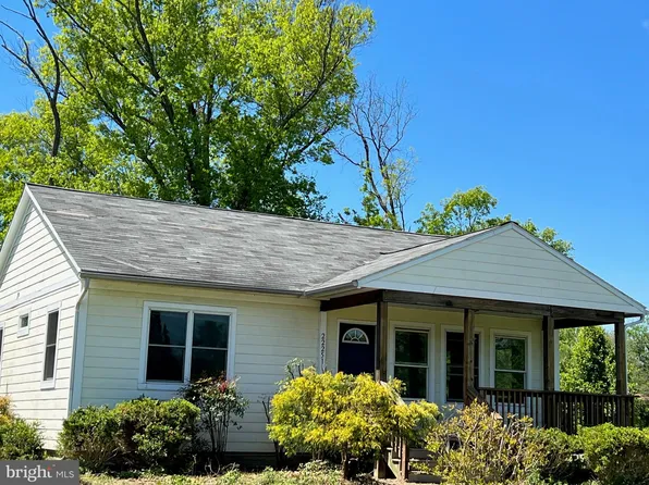 22251 Bernard Ln, Middleburg, VA 20117