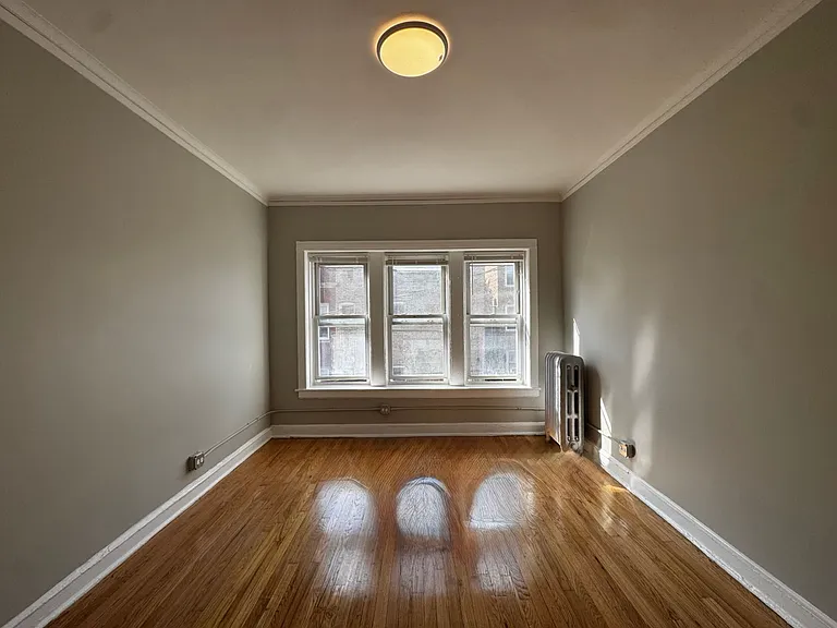 4904-08 N Saint Louis Ave #3N — Photo 3