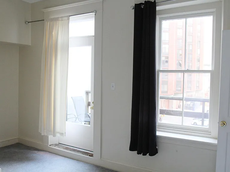 218 S 8th St #3F — Photo 14