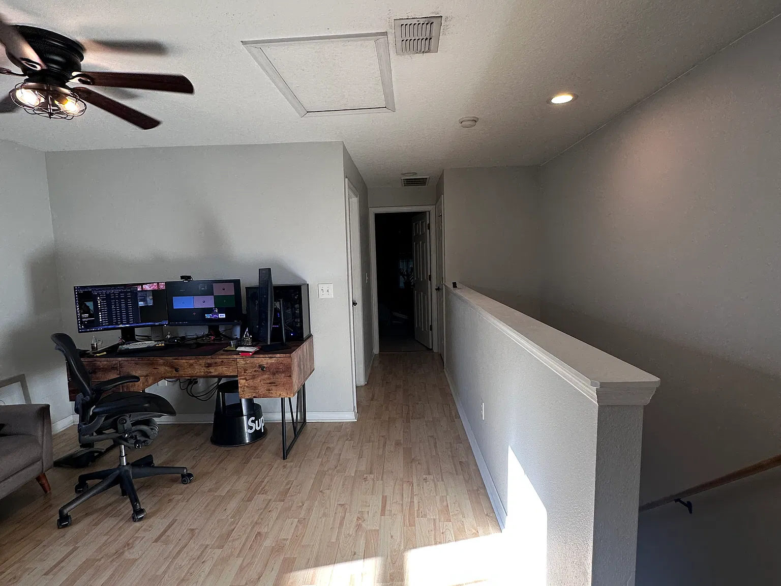 2 bed, 2.5 bath, 1328 sqft, $1,900 — Photo 2